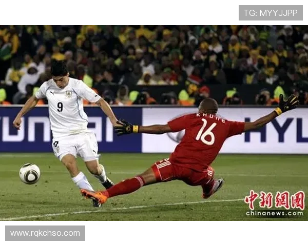 墨西哥2-0南非开门红，希门尼斯带动东道主气势